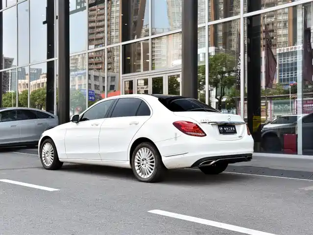 Mercedes-Benz C-Class 2015 C 200 L — фото 4