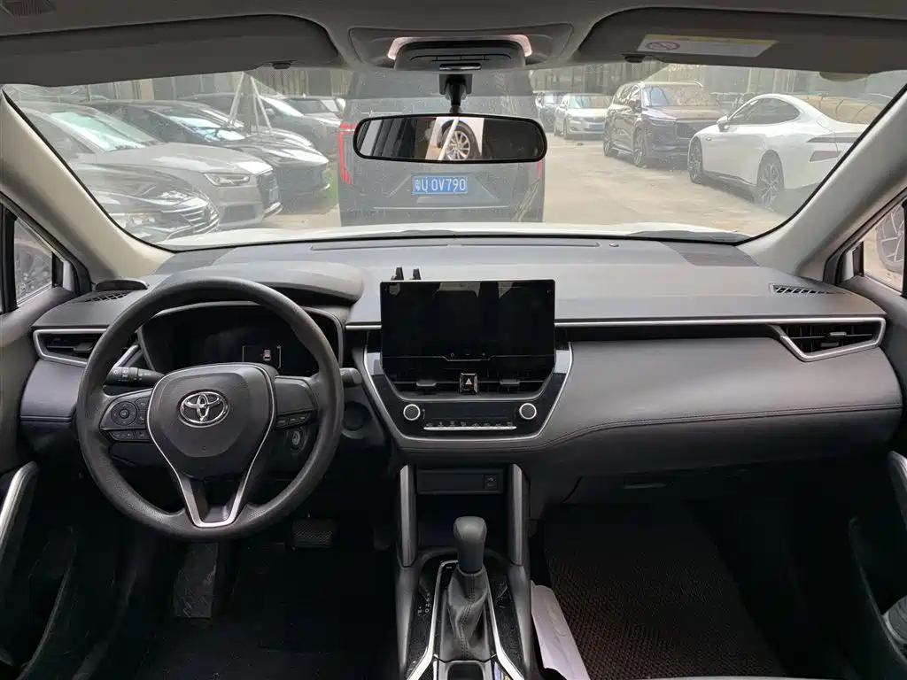 Toyota Frontlander 2025 2024 2.0L CVT Elite Plus Edition