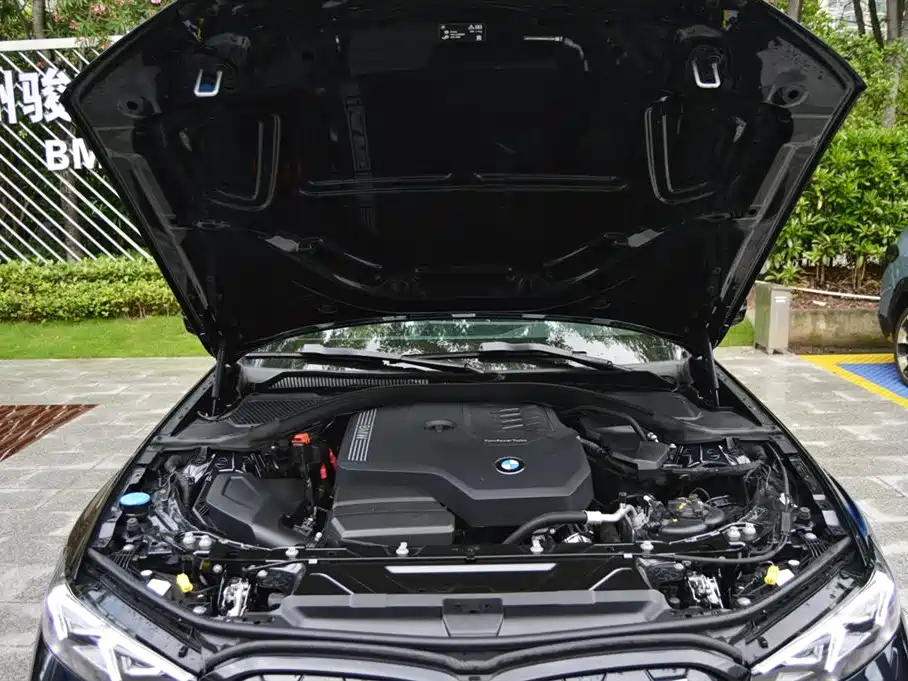 BMW 3 Series 2024 325Li M Sport Shadowline Package фото 7