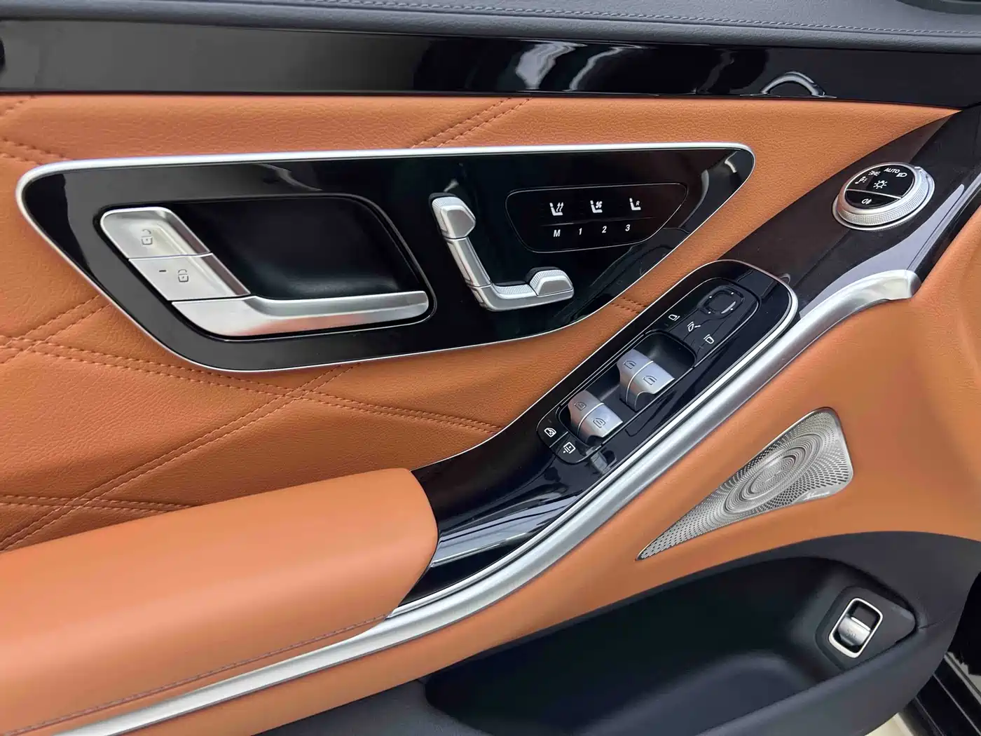 Mercedes-Benz Maybach S-Class 2024 Facelift S 480 4MATIC фото 8