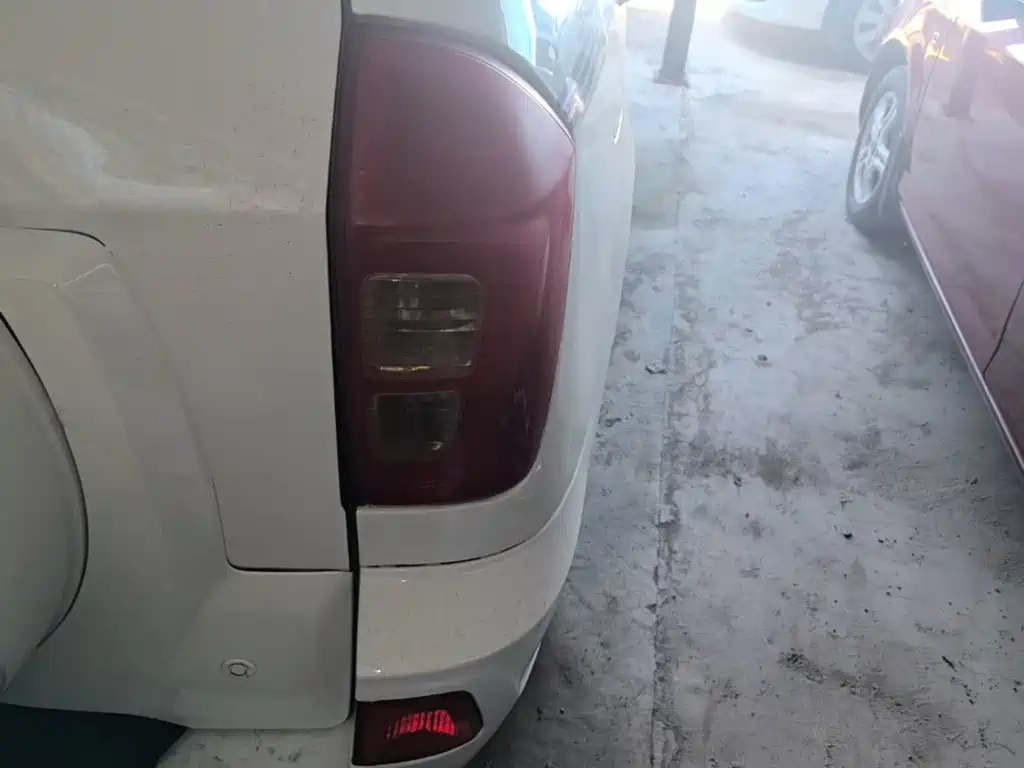 Chery Tiggo 3 2016 2015 1.6L Manual Zhi Shang Memorial Edition