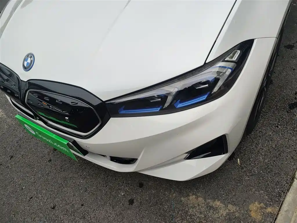 BMW i3 2023 eDrive 40 L Shadow Night Sport Package фото 24