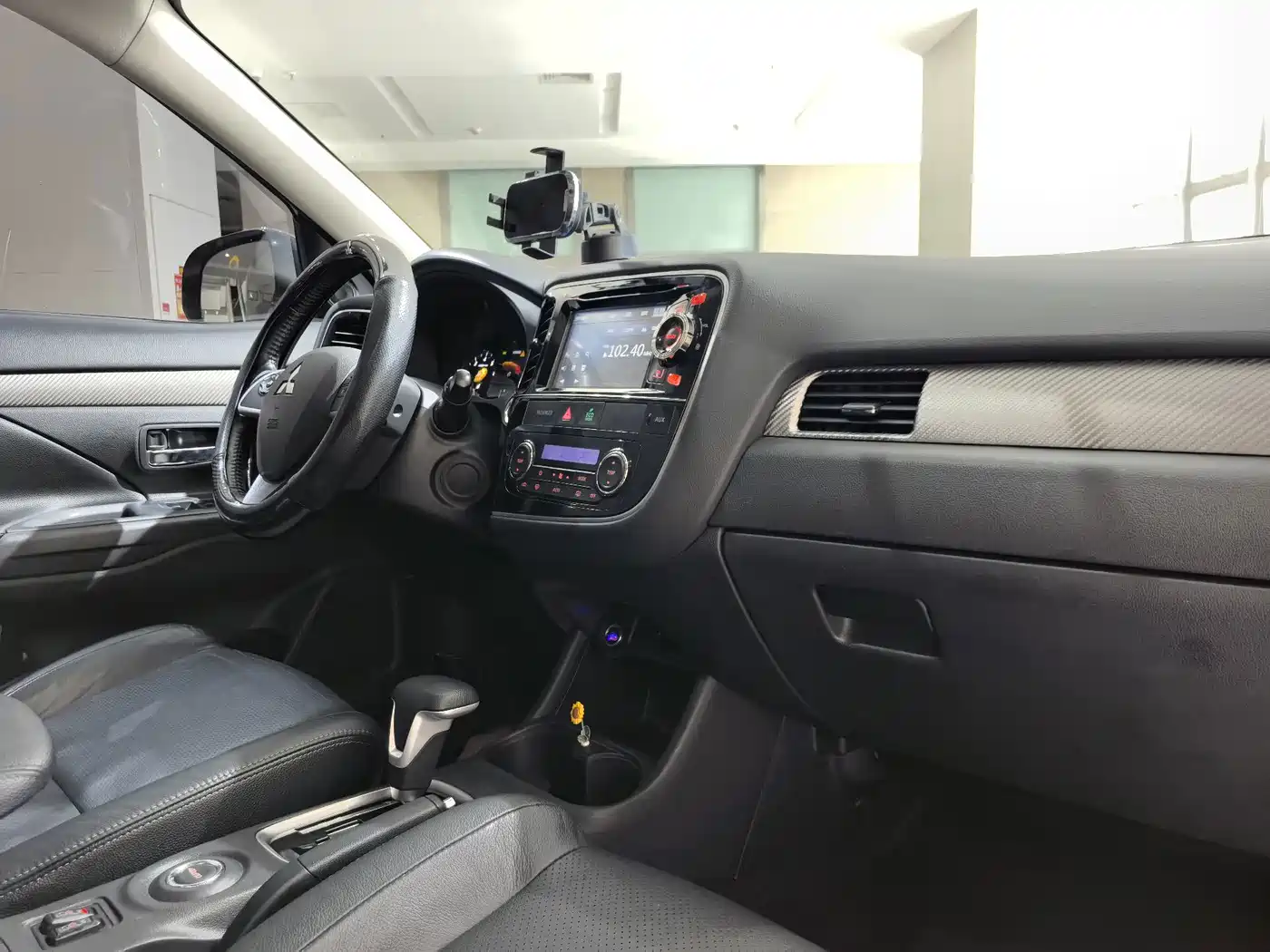Mitsubishi Outlander (Import) 2013 2013 2.4L 4WD Luxury Navigation 5-seater