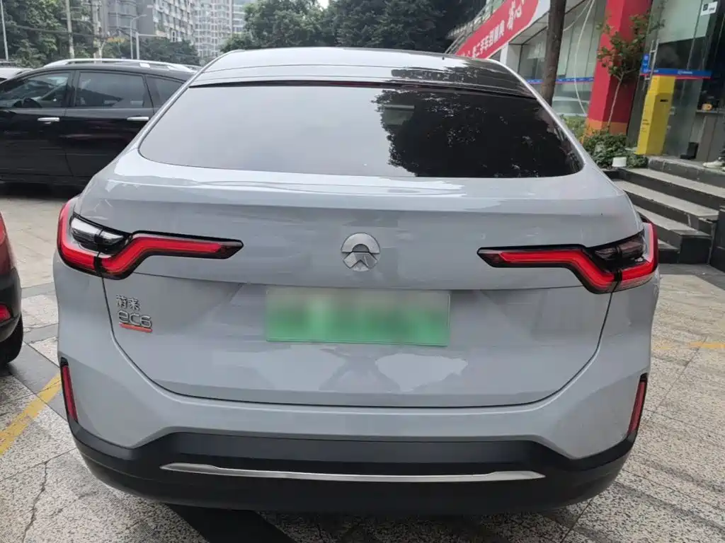Фото 6 - NIO EC6