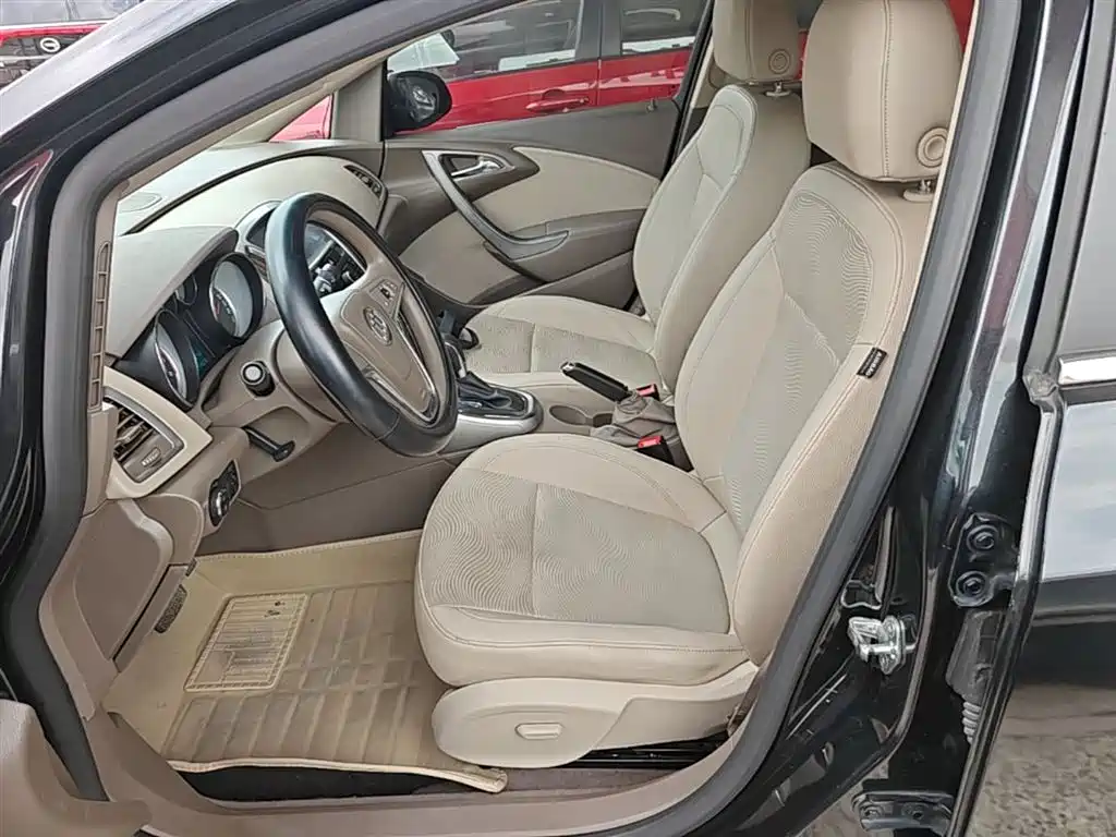 Buick Excelle 2013 GT 1.6L Automatic Fashion Edition фото 15