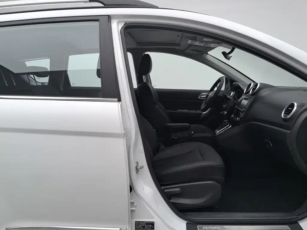 Photo 23 - Haval H6