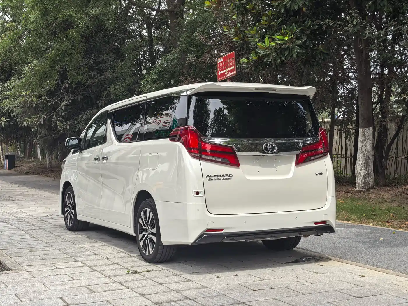 Toyota Alphard 2018 Facelift 3.5L Premium Edition фото 7