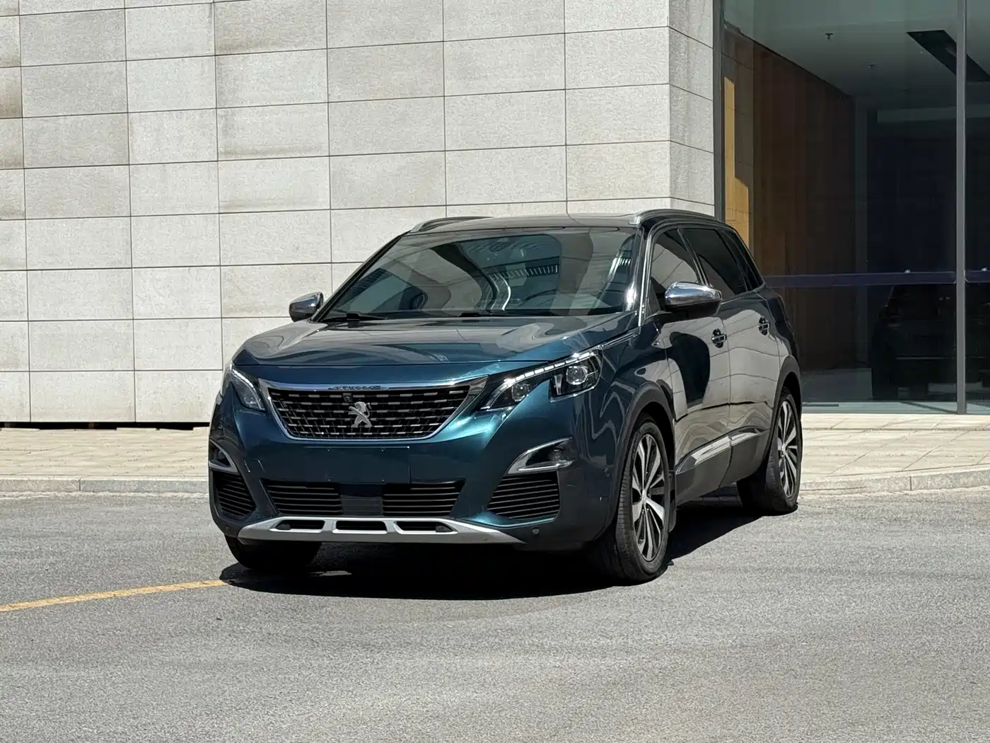 Peugeot 5008 2017 380THP 7-Seater Luxury GT Edition