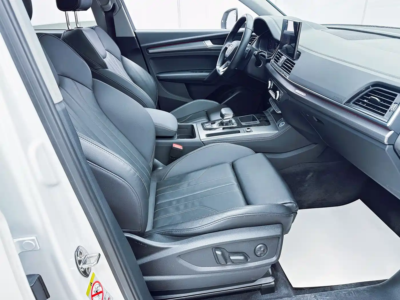 Audi Q5L 2022 40T Luxury Dynamic фото 13