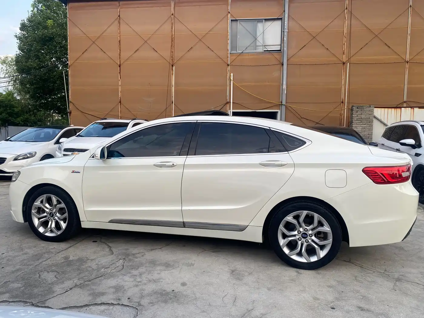 Geely Borui 2015 2015 1.8T Premium