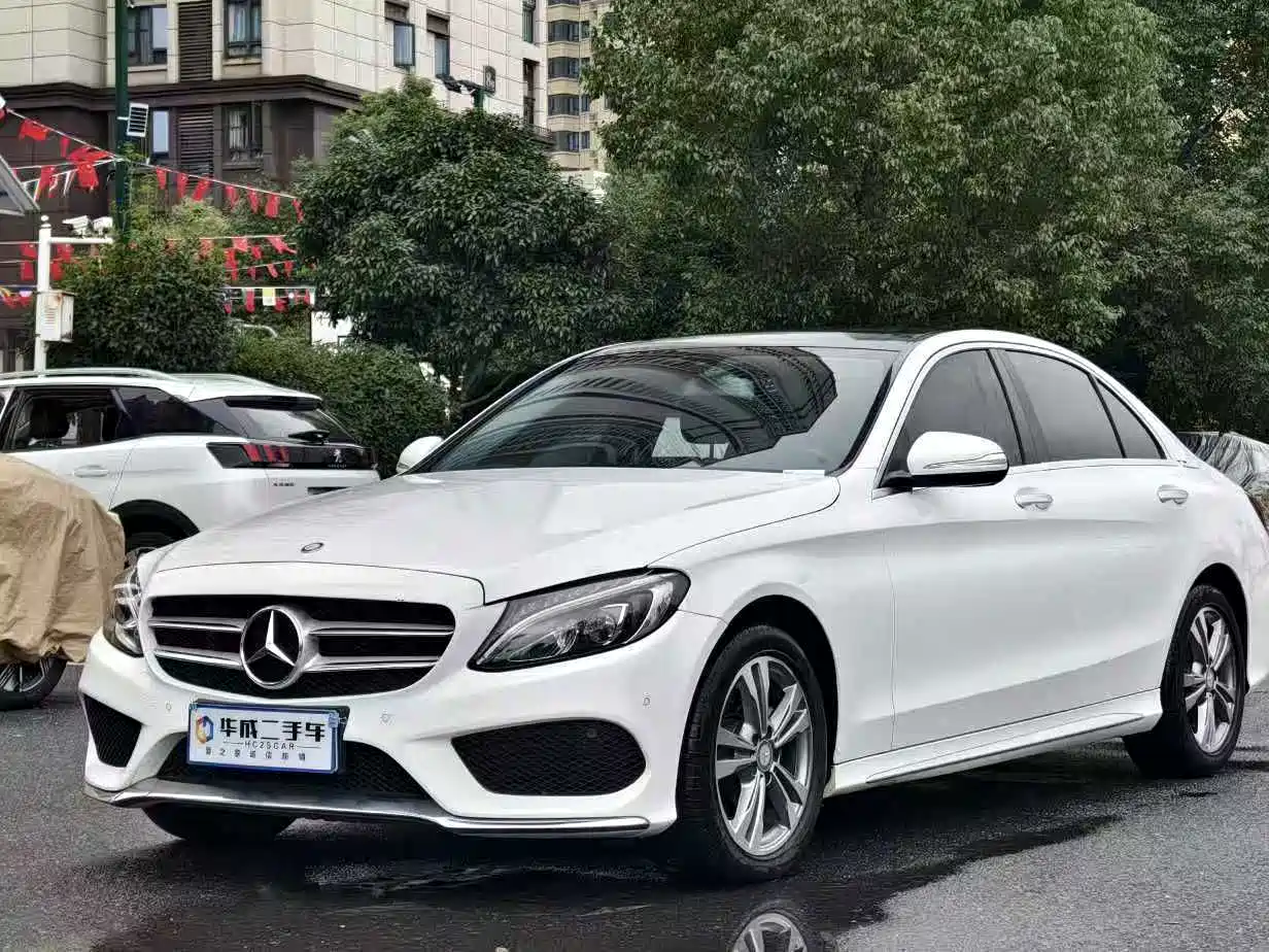 Фото 1 - Mercedes-Benz C-Class
