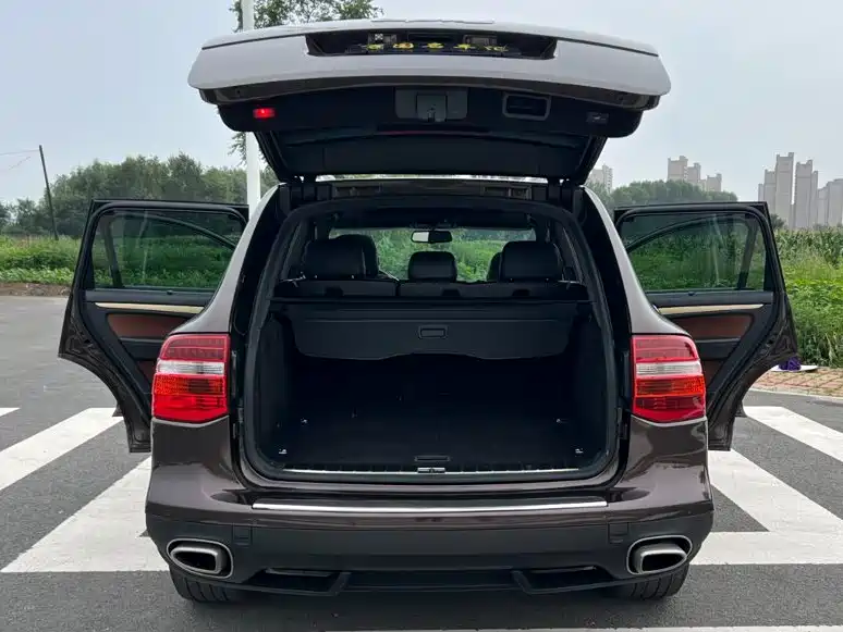 صورة 20 - Porsche Cayenne