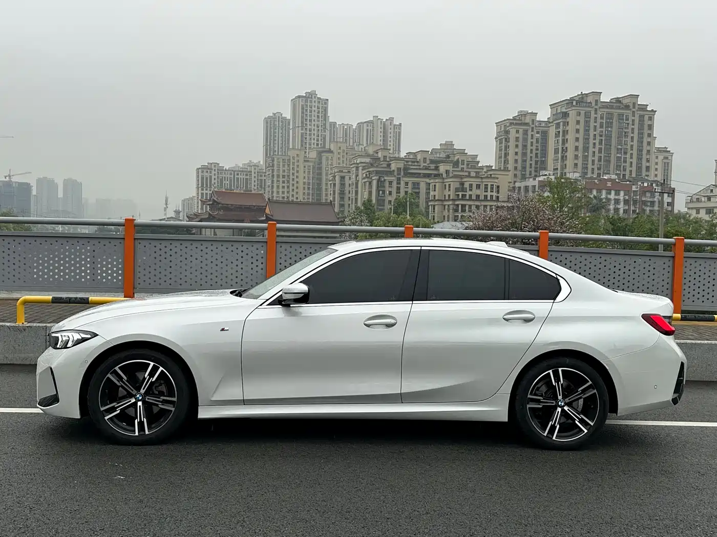BMW 3 Series 2023 325i M Sport Package фото 16