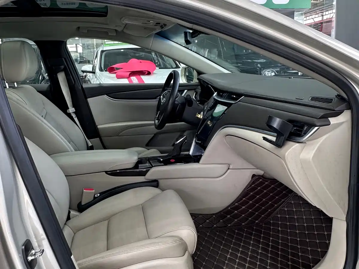 Cadillac XTS 2014 2013 Model 28T Comfort
