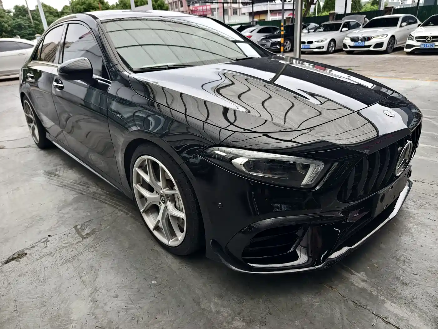 Mercedes-Benz A-Class AMG 2019 AMG A 35 L 4MATIC фото 3