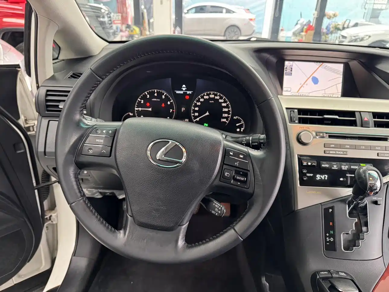 Lexus RX Classic 2011 270 Luxury фото 19