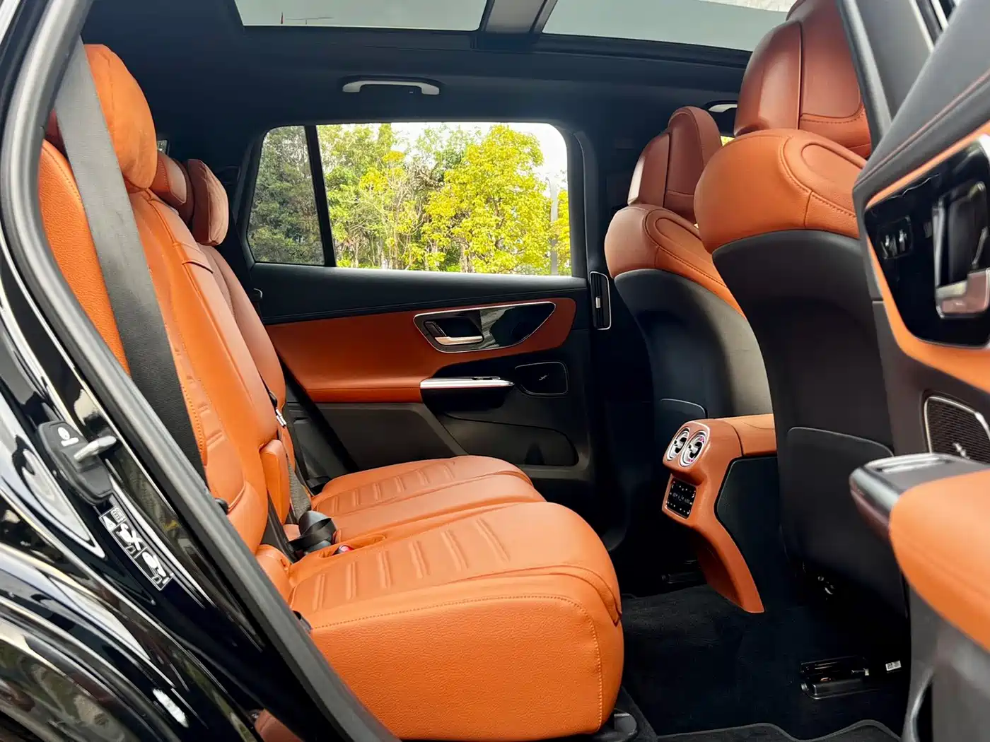 Mercedes-Benz GLC 2024 Facelift GLC 300 L 4MATIC Sport 7-seater фото 20