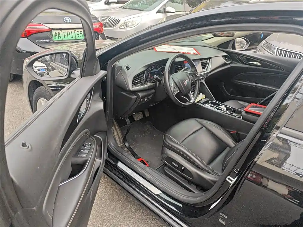 BUICK REGAL