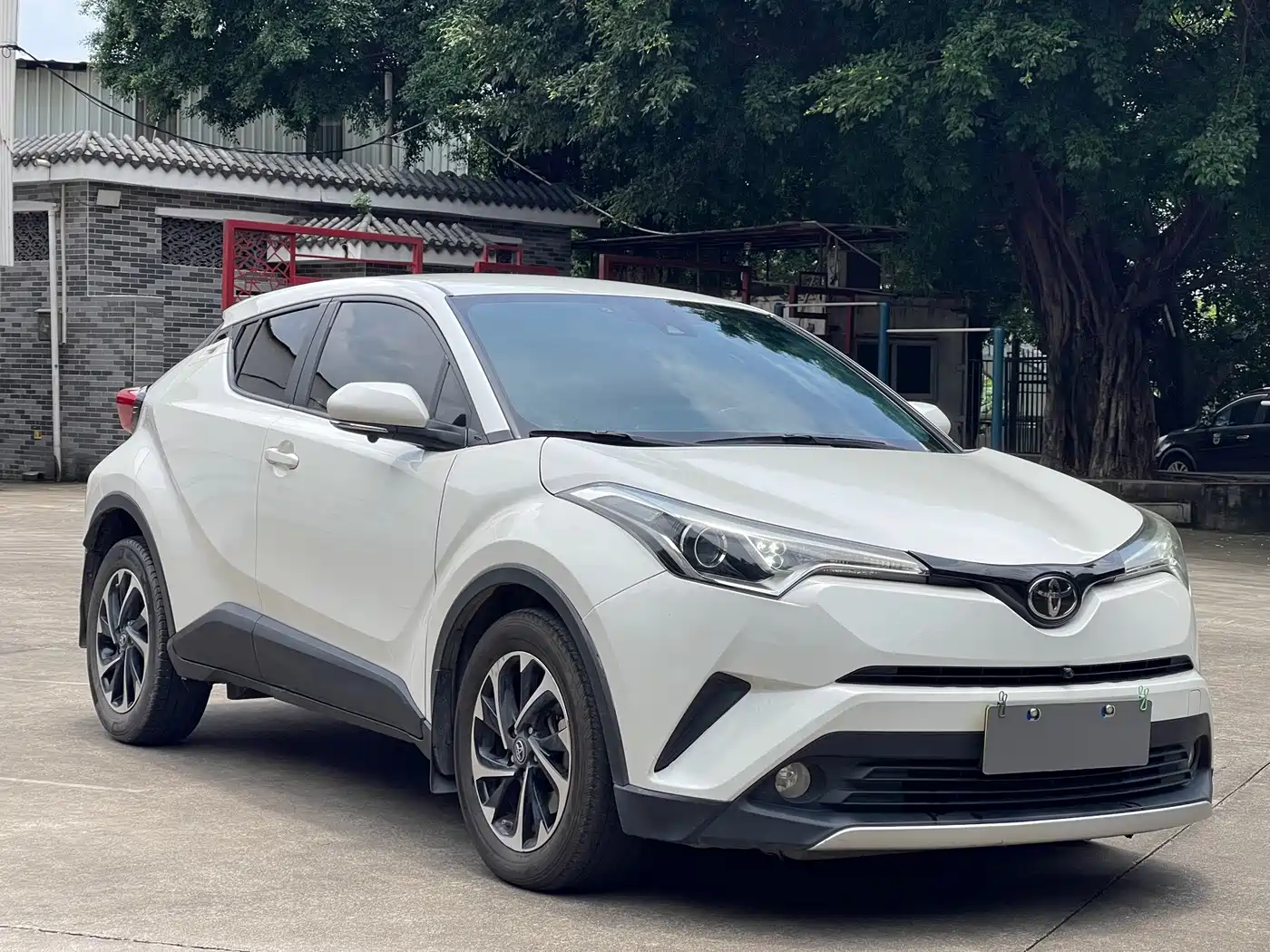 Фото 3 - Toyota IZOA