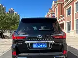 Фото 9 - Lexus LX