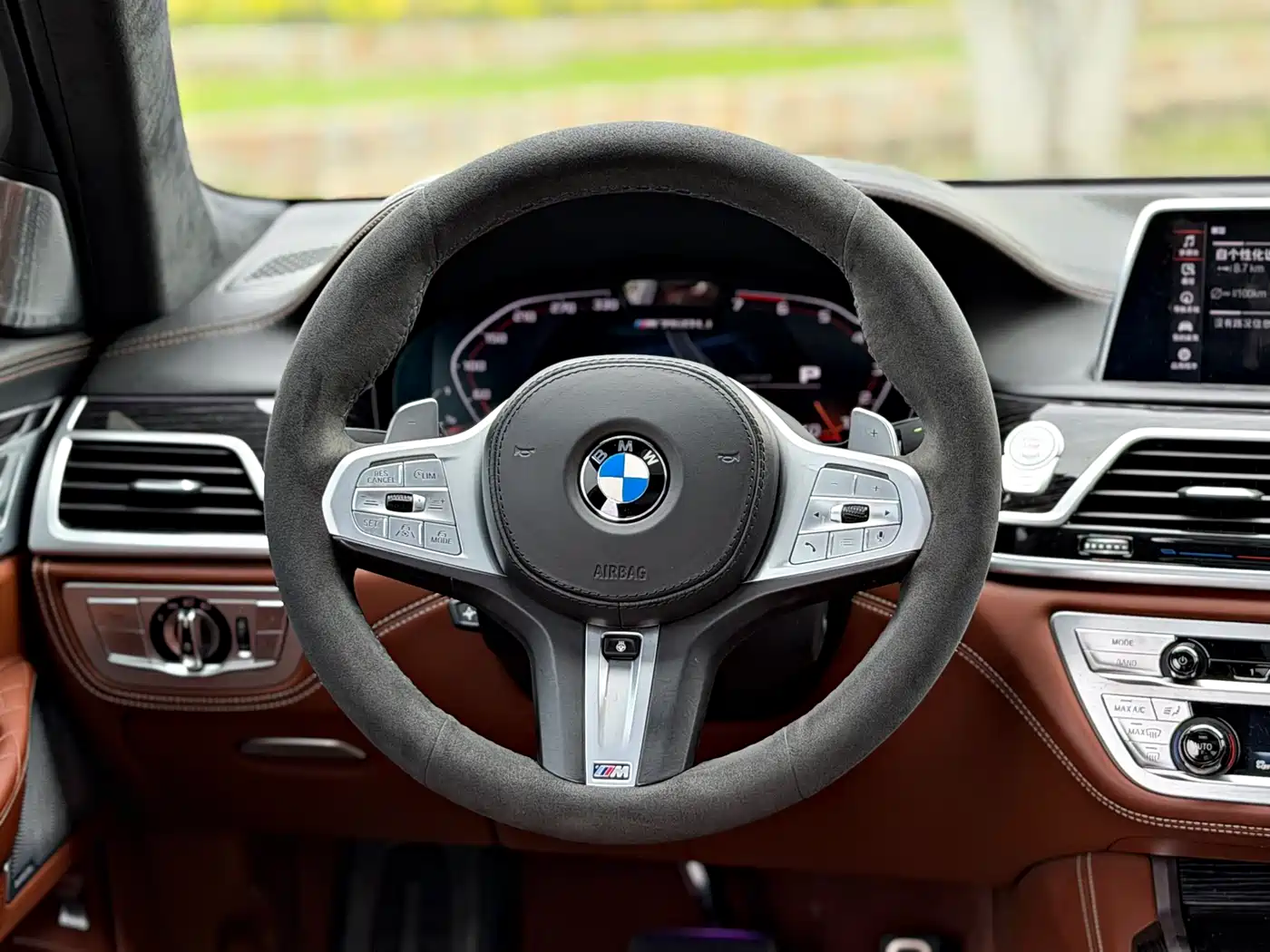 BMW 7 Series 2019 M760Li xDrive V12 Sport Package фото 9