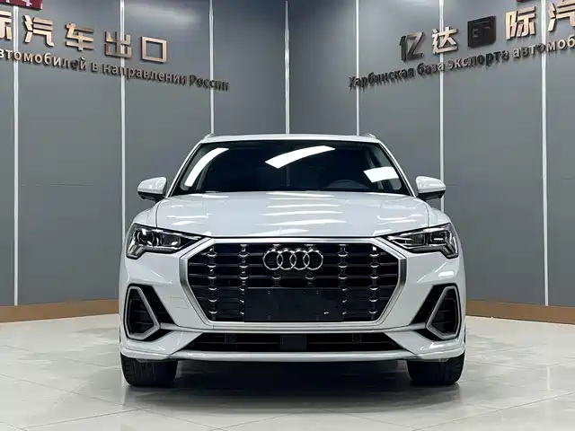 Audi Q3 2022 35 TFSI Fashion Dynamic