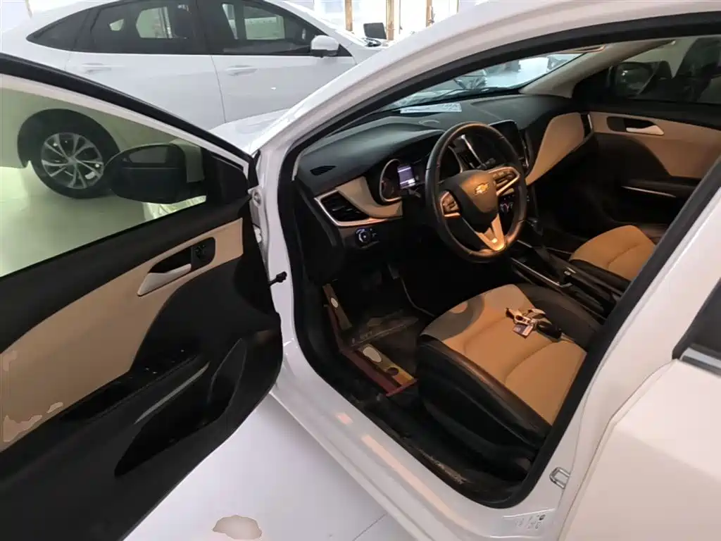 Chevrolet Monza 2020 320 Auto Joy Edition фото 16