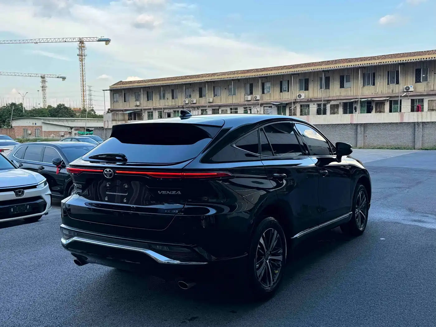 Toyota Venza 2023 2023 2.0L CVT FWD Luxury