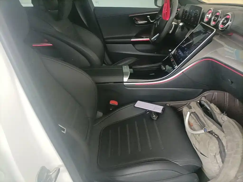 Фото 25 - Mercedes-Benz C-Class