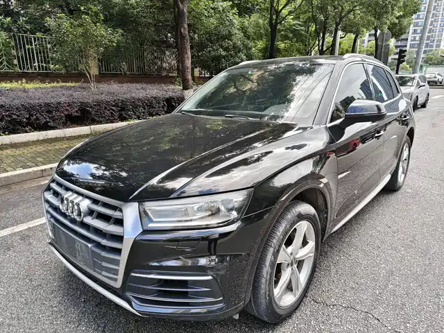 Audi Q5L 2019