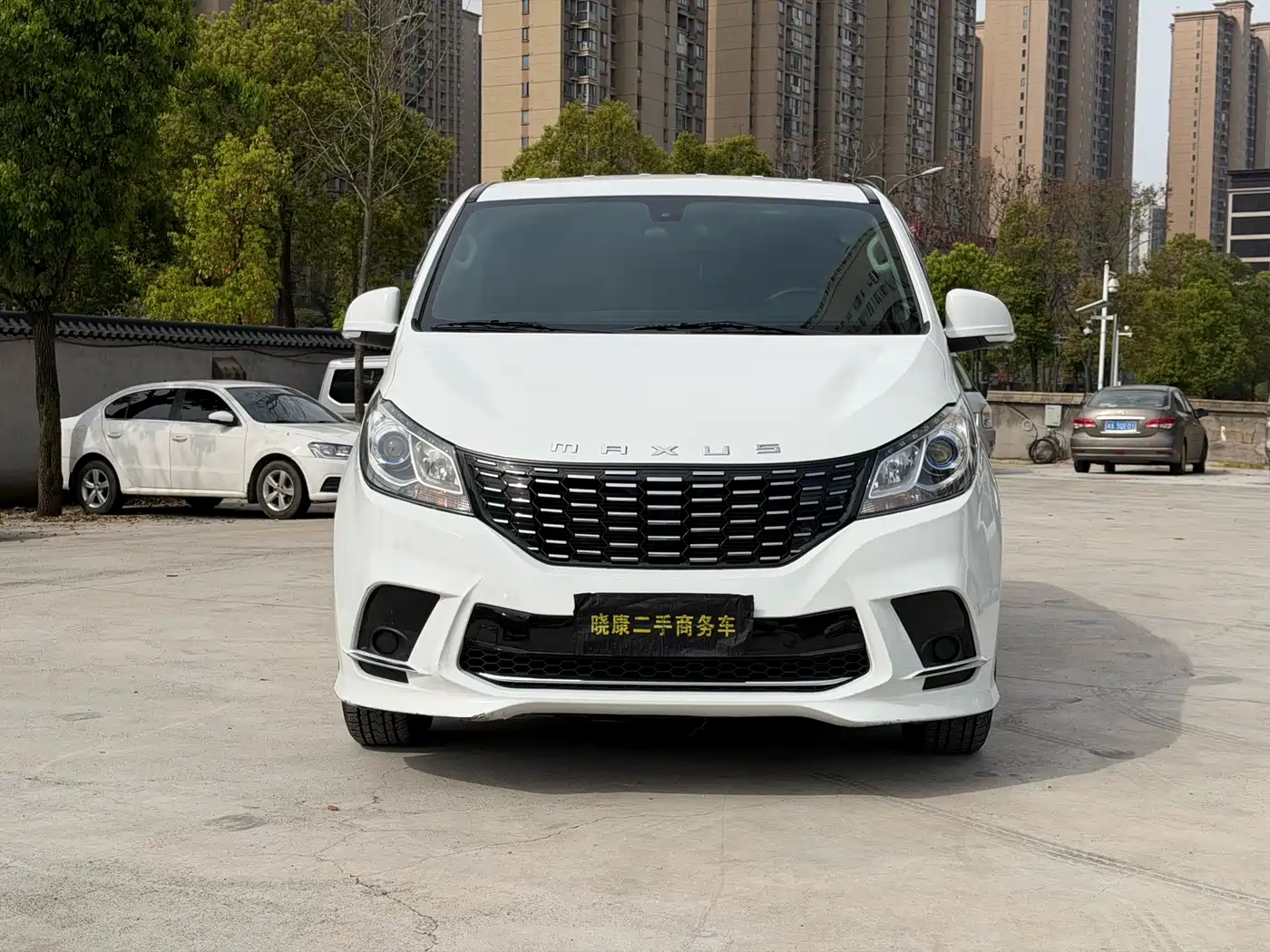 SAIC Maxus Maxus G10 2023 2.0T Manual Multi-function Edition Diesel 7-seater фото 2