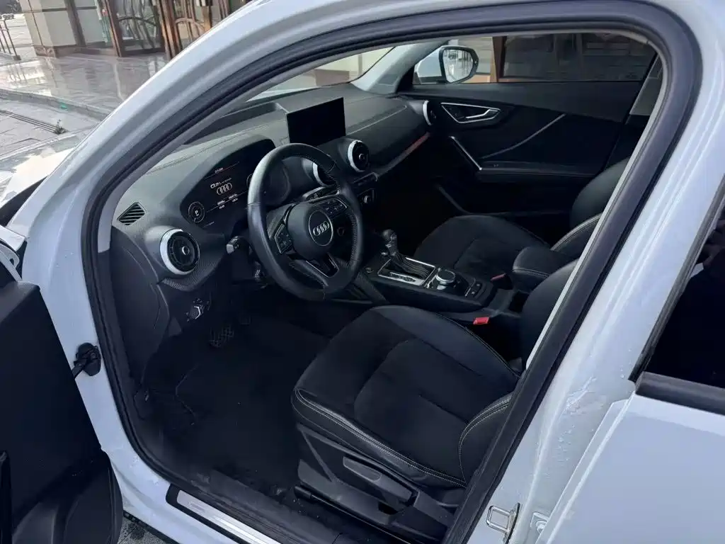 Audi Q2L e-tron 2022 2022 Q2L e-tron Pure Electric Intelligent