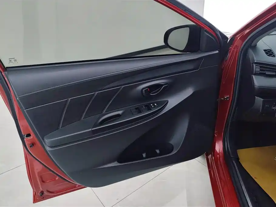 Toyota YARiS L Zhi Xuan 2020 1.5L CVT Leading Edition фото 7
