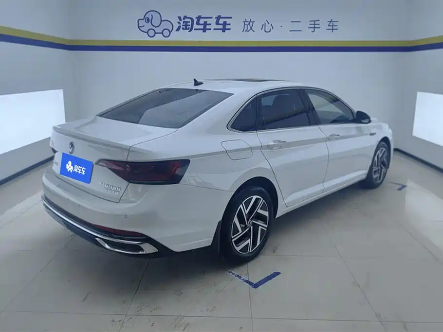Volkswagen Sagitar 2023 300TSI DSG Surpassing Edition фото 3