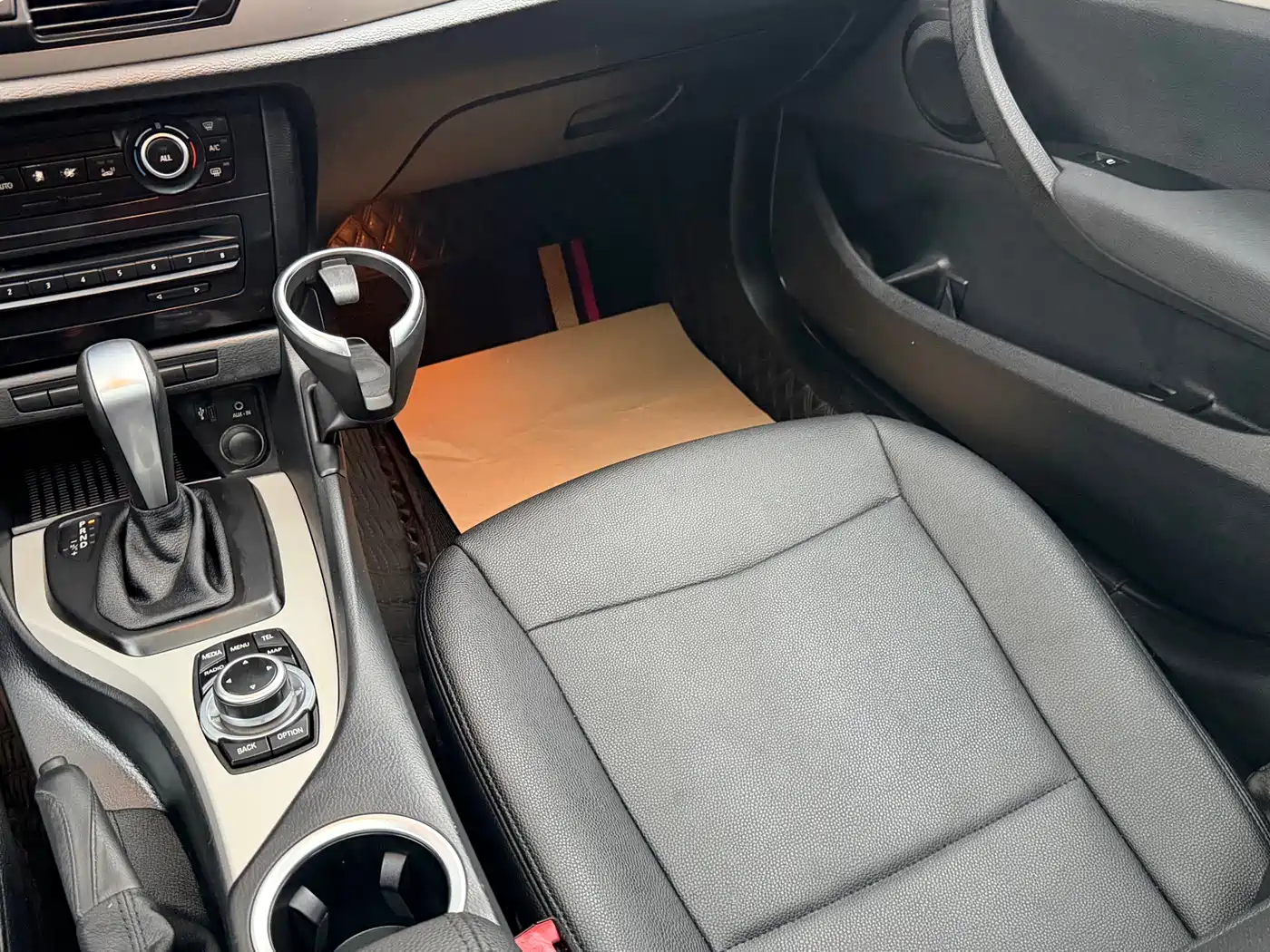 BMW X1 (Import) 2012 sDrive18i Luxury фото 12