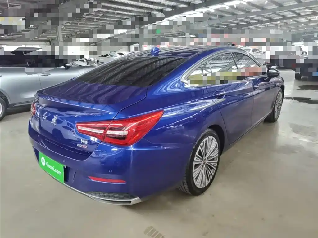 Hongqi H5 2022 Classic 1.5T DCT Flag Rhythm Edition фото 4