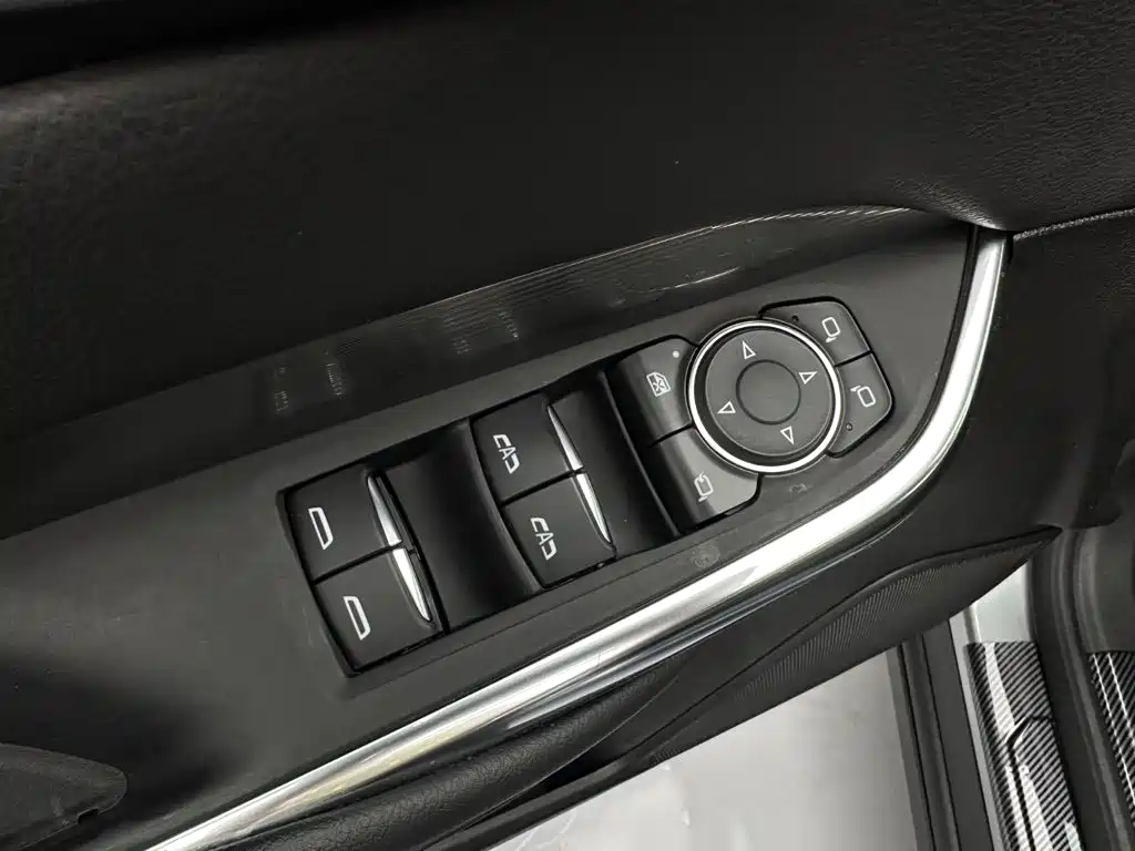 Cadillac XT4 2024 2024 28T 2WD Luxury