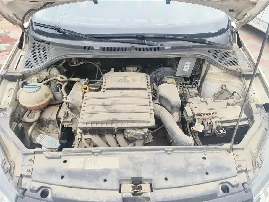 Volkswagen Santana 2016 1.6L Manual Trend Edition фото 10