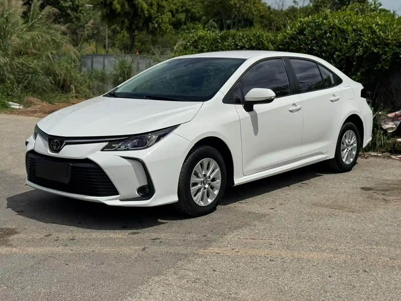 Toyota Corolla 2023 1.2T Pioneer Edition фото 2