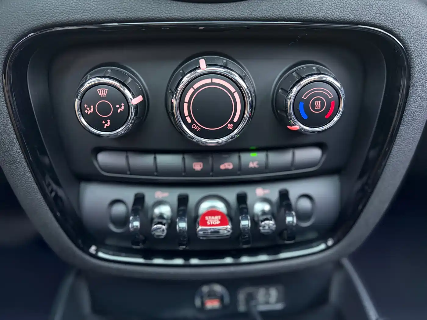 Фото 21 - MINI CLUBMAN