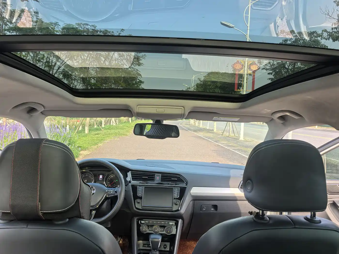Volkswagen Tiguan L 2017 380TSI Automatic 4WD Luxury Edition фото 9