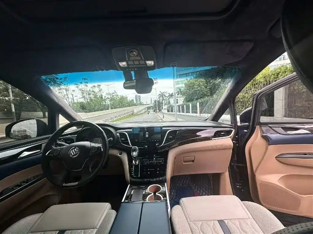 Buick GL8 2017 ES 28T Luxury China V фото 5