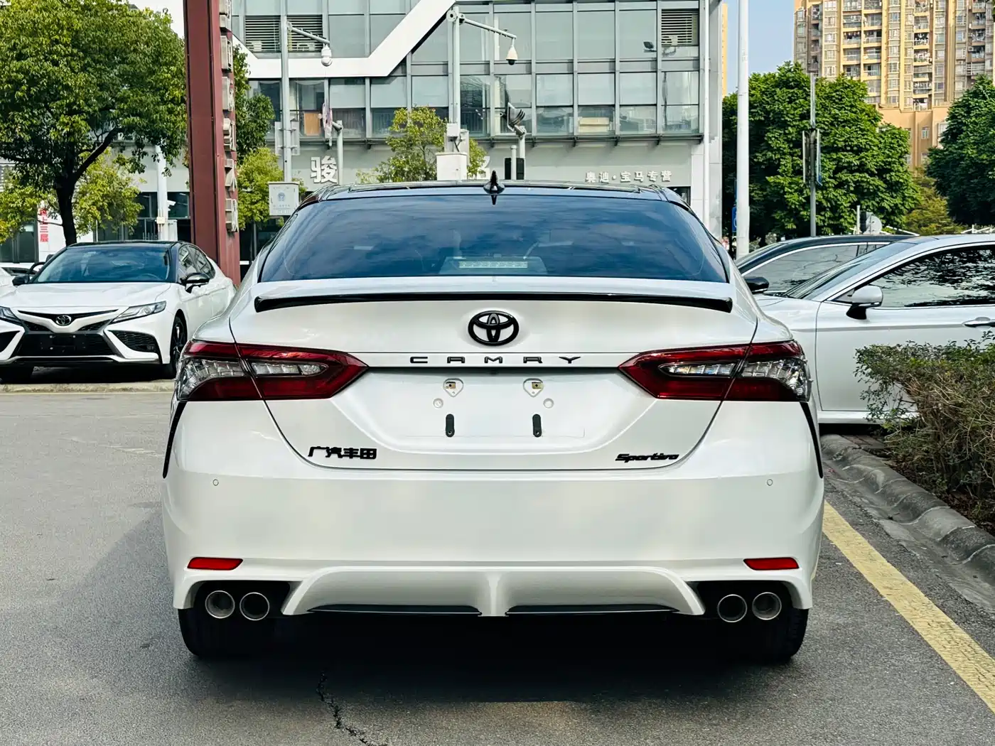 Toyota Camry 2022 2.0S Knight Edition фото 6