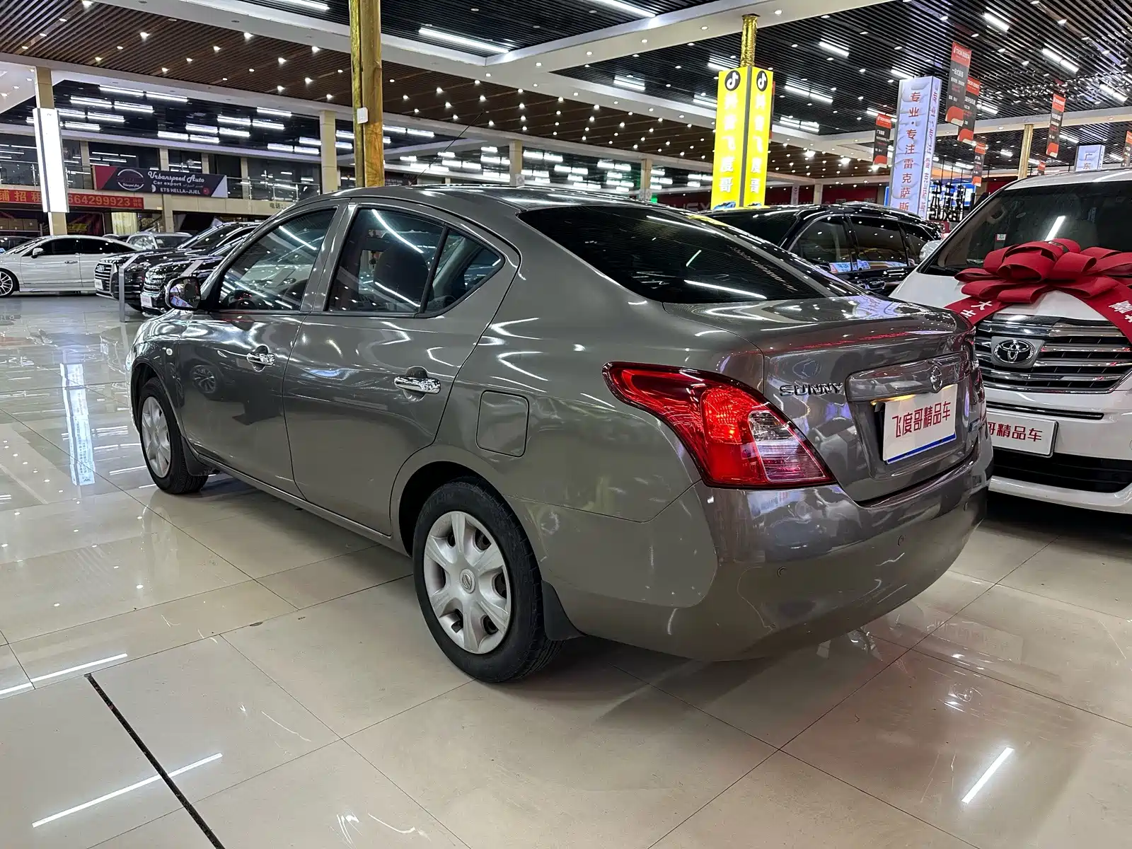 Фото 9 - Nissan Sunny