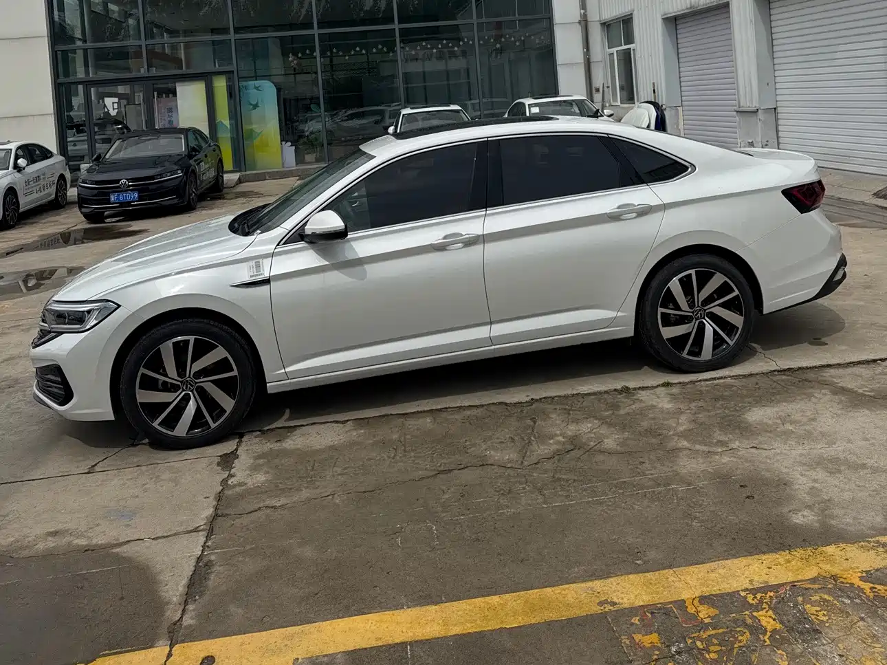 Volkswagen Sagitar 2025 300TSI DSG Excellence Edition фото 2