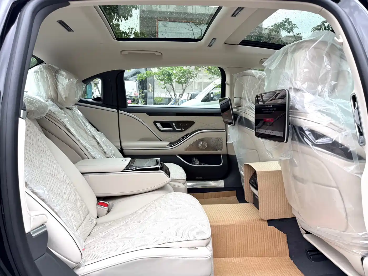 MERCEDES-BENZ MAYBACH S-CLASS