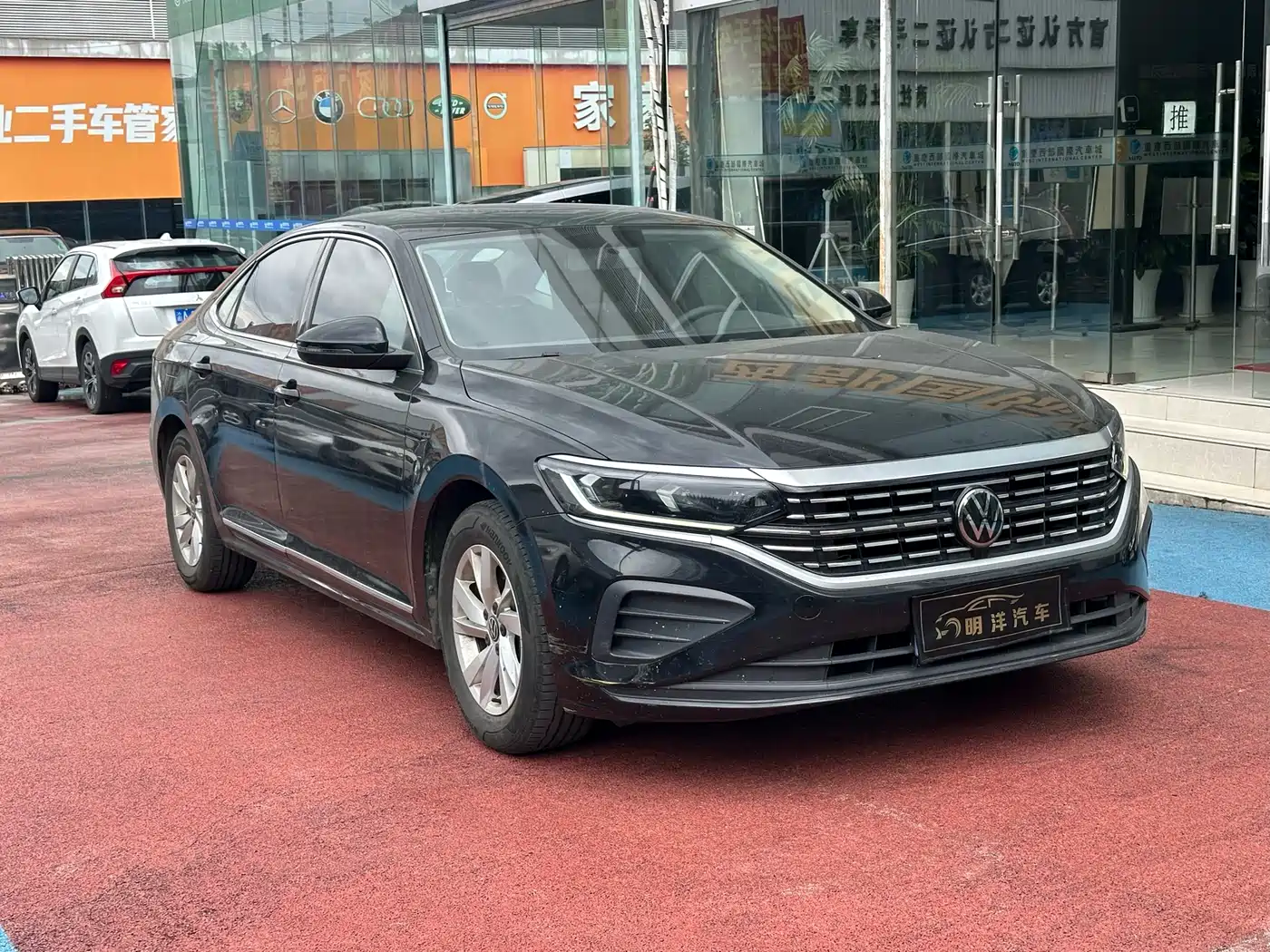 Volkswagen Passat 2025 Outstanding 280TSI Business Edition фото 3