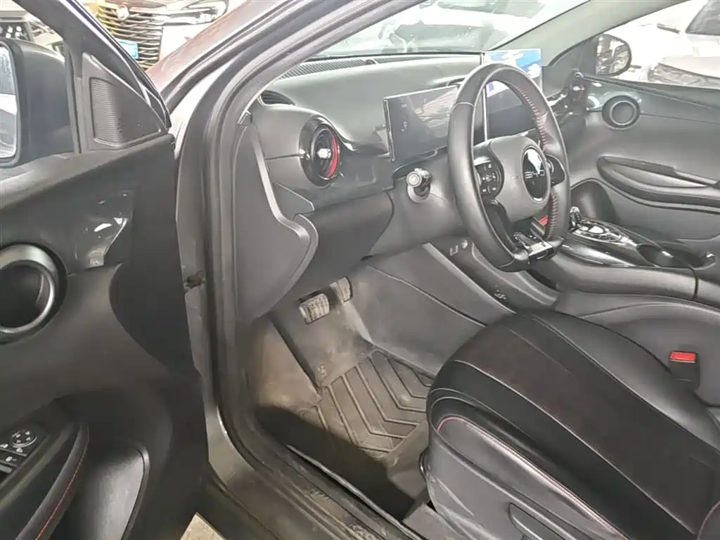 BYD e2 2023 Luxury Model фото 16