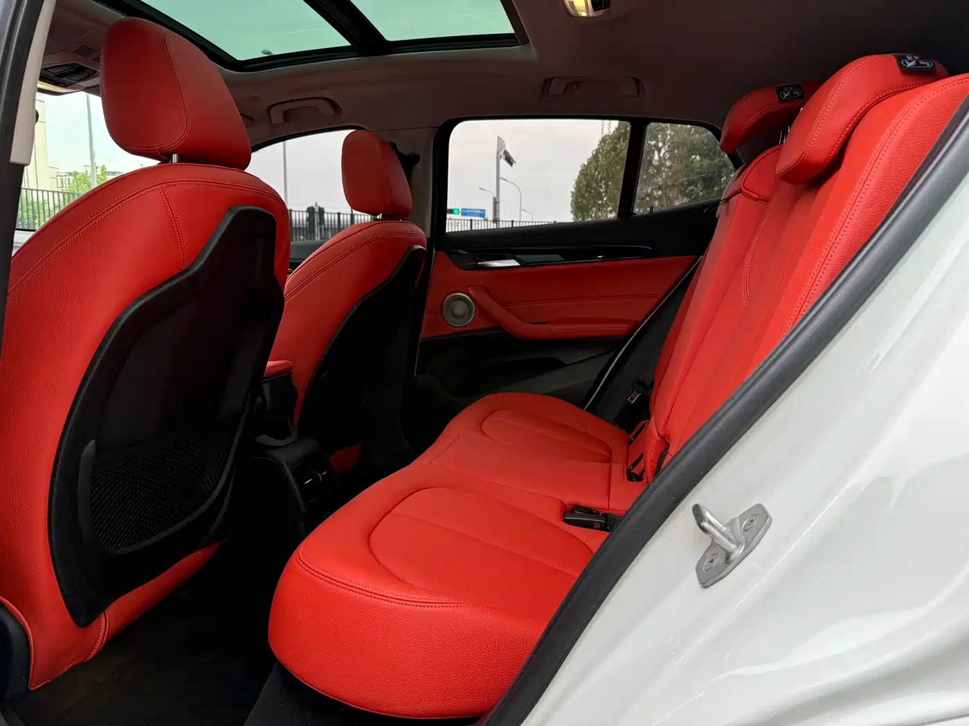 BMW X2 2023 sDrive25i M Sport Shadow Edition фото 23