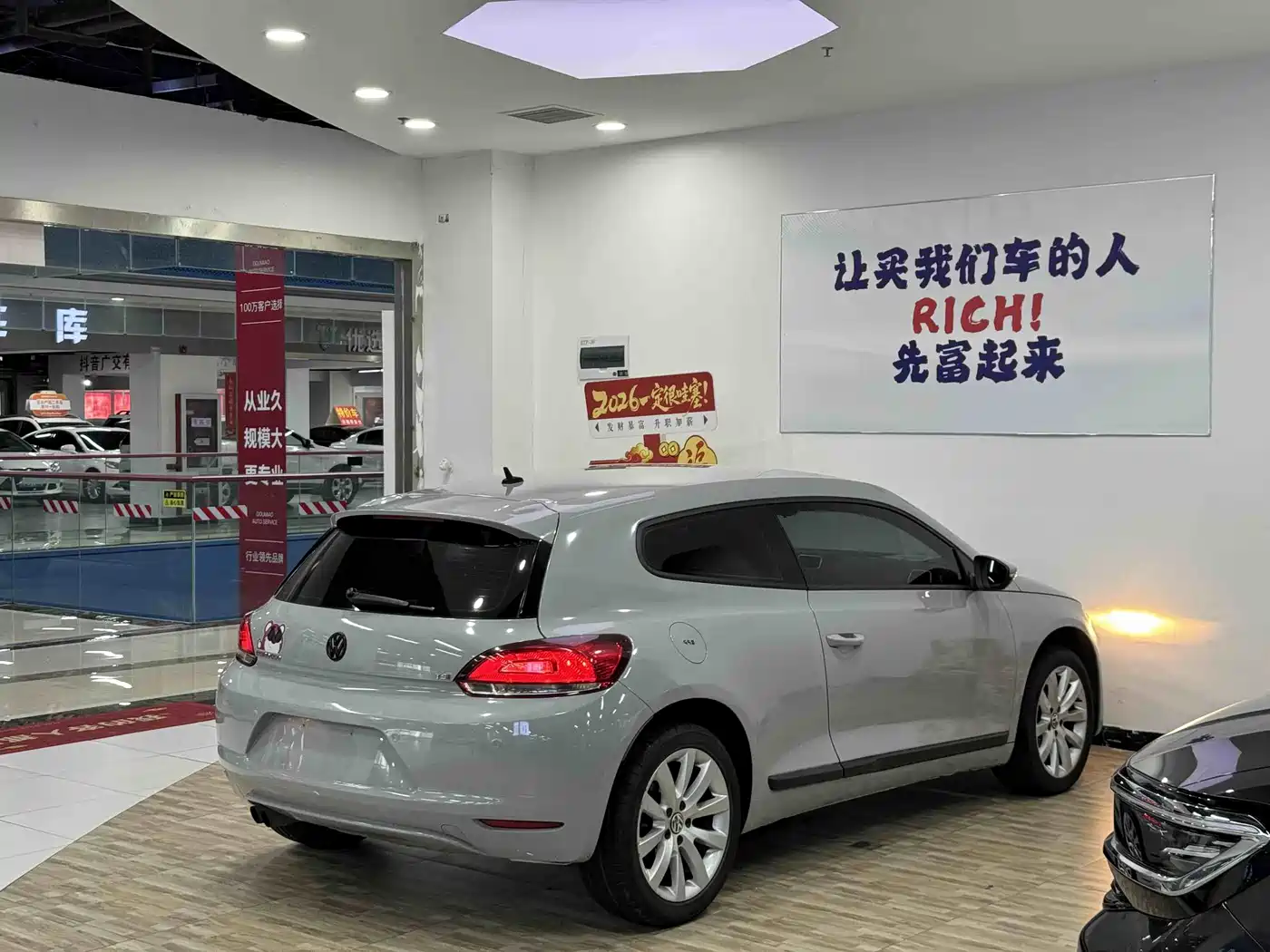 Volkswagen Scirocco 2011 1.4TSI Single Turbo Style Edition фото 16